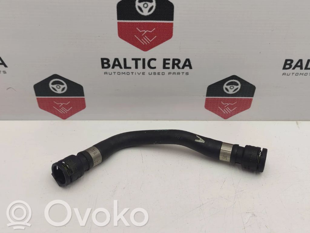 BMW 5 G30 G31 G38 Moottorin vesijäähdytyksen putki/letku 