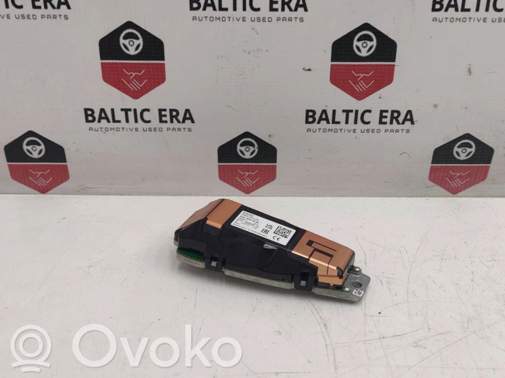 BMW i4 GPS-pystyantenni 