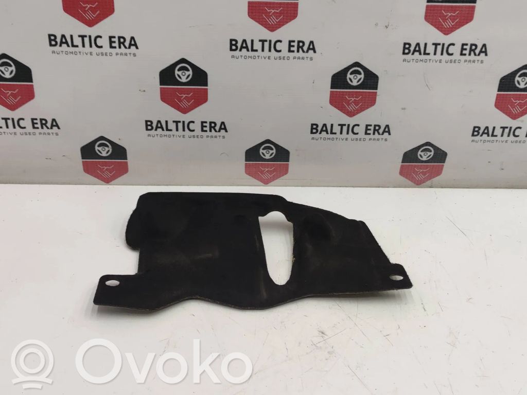 BMW 5 G30 G31 G38 Variklio termo izoliacija (apsauga nuo karščio) 