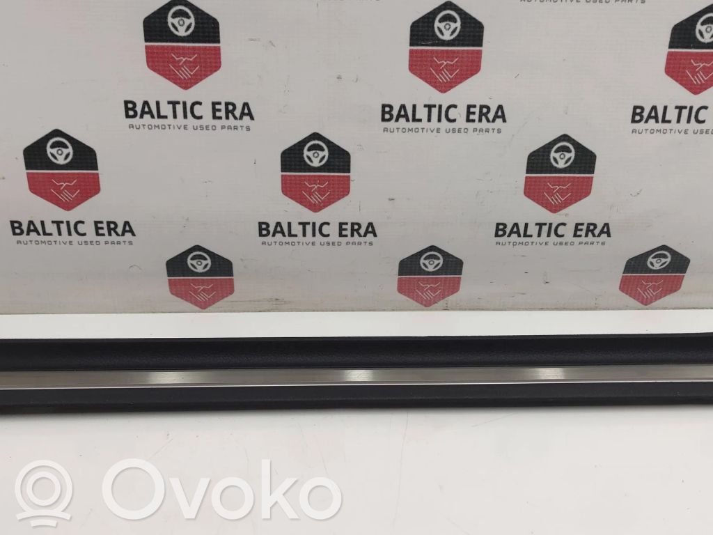 KIA Stinger Moldura protectora del borde delantero 