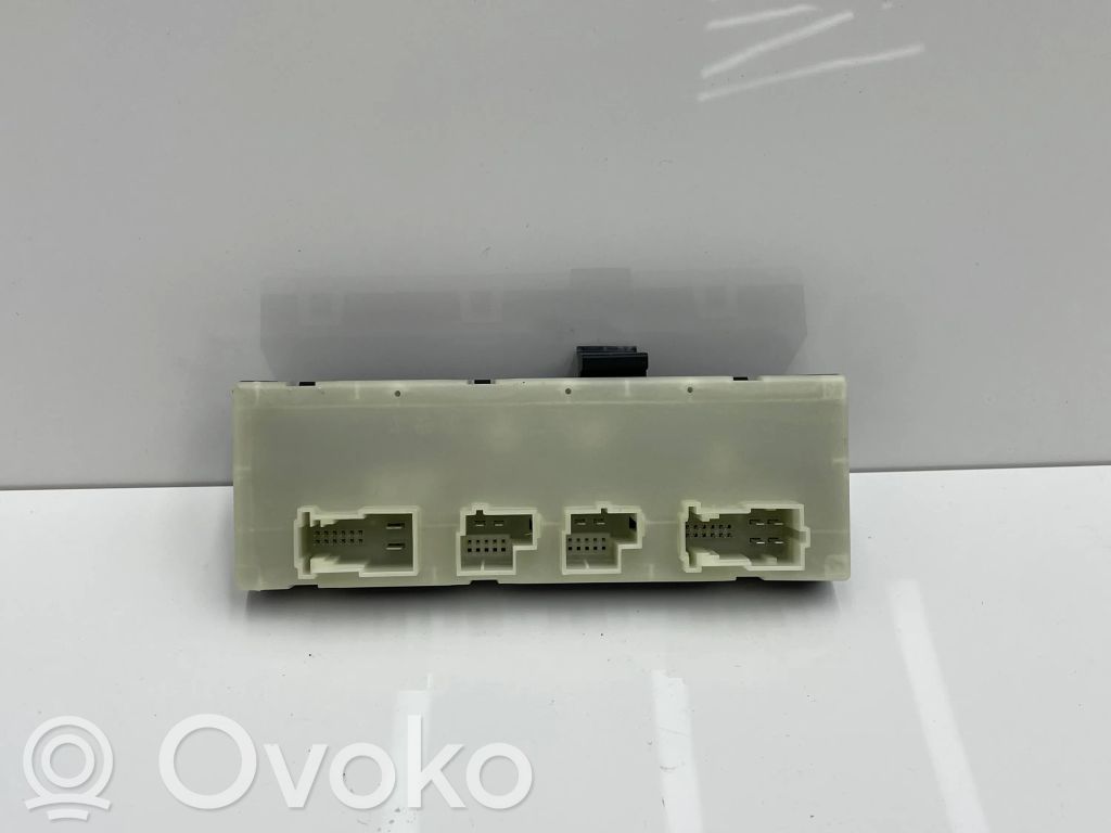 BMW 5 G30 G31 G38 Sterownik / Moduł elektrycznej klapy tylnej / bagażnika 