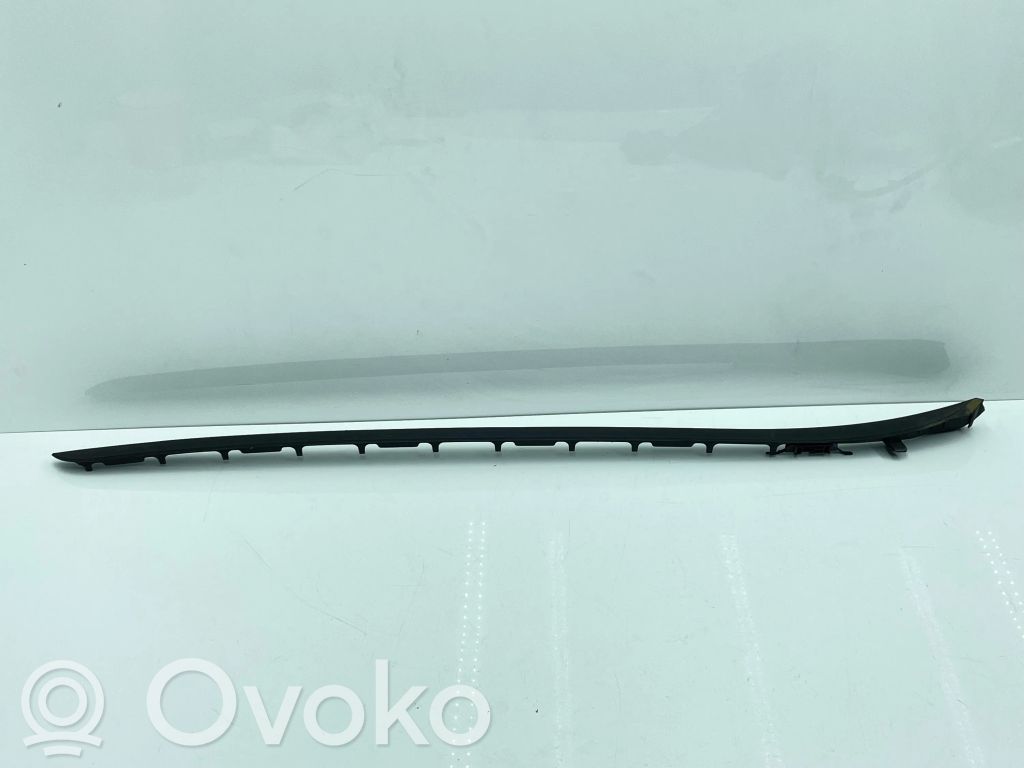 BMW 2 F45 Windshield trim 