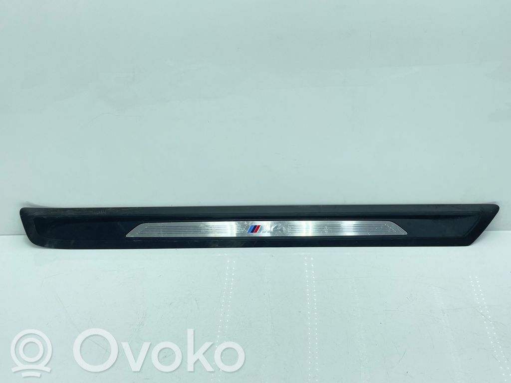 BMW M4 F82 F83 Listwa progowa przednia 