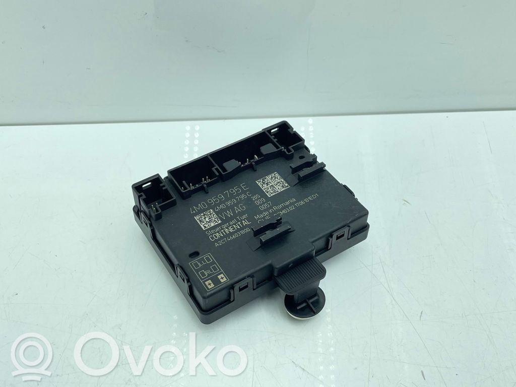 Audi A4 Allroad B9 Door control unit/module 