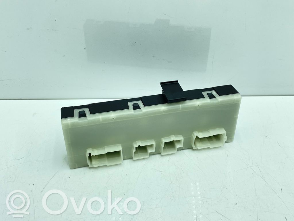 BMW 5 G30 G31 G38 Tailgate/trunk control unit/module 