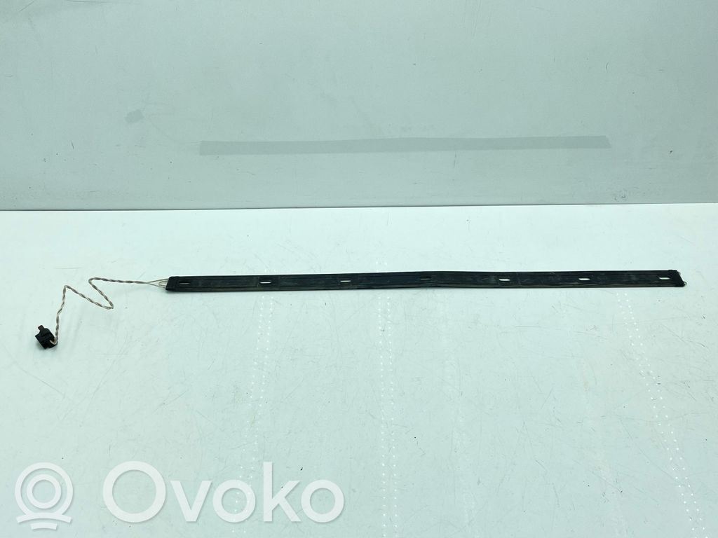 BMW 5 G30 G31 G38 Bagažinės dangčio atidarymo judesiu daviklis 