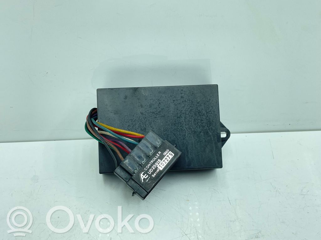 Autres unités de commande / modules   UD25915,102275