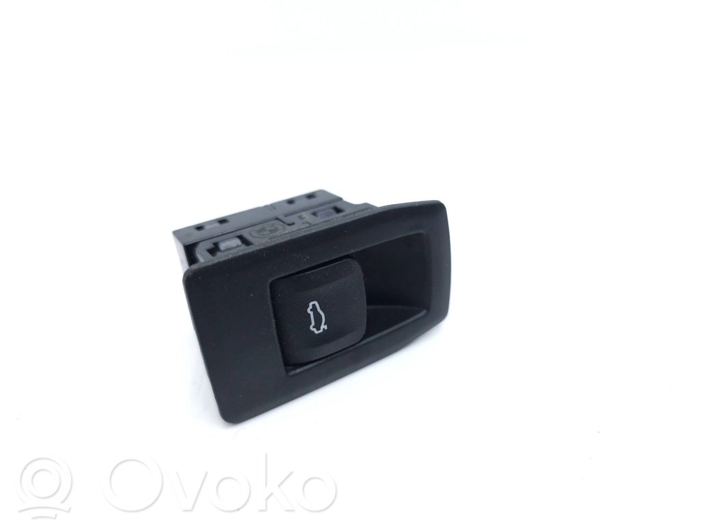 BMW 3 G20 G21 Tailgate/boot open switch button 