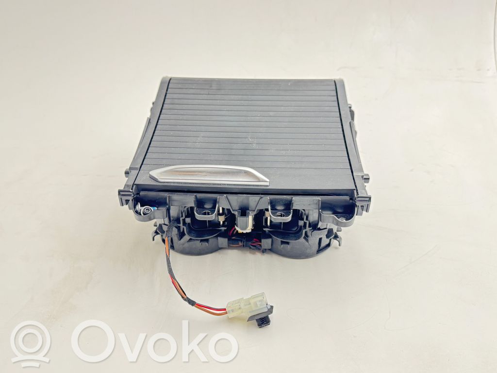 BMW X3 G01 Daiktadėžė 