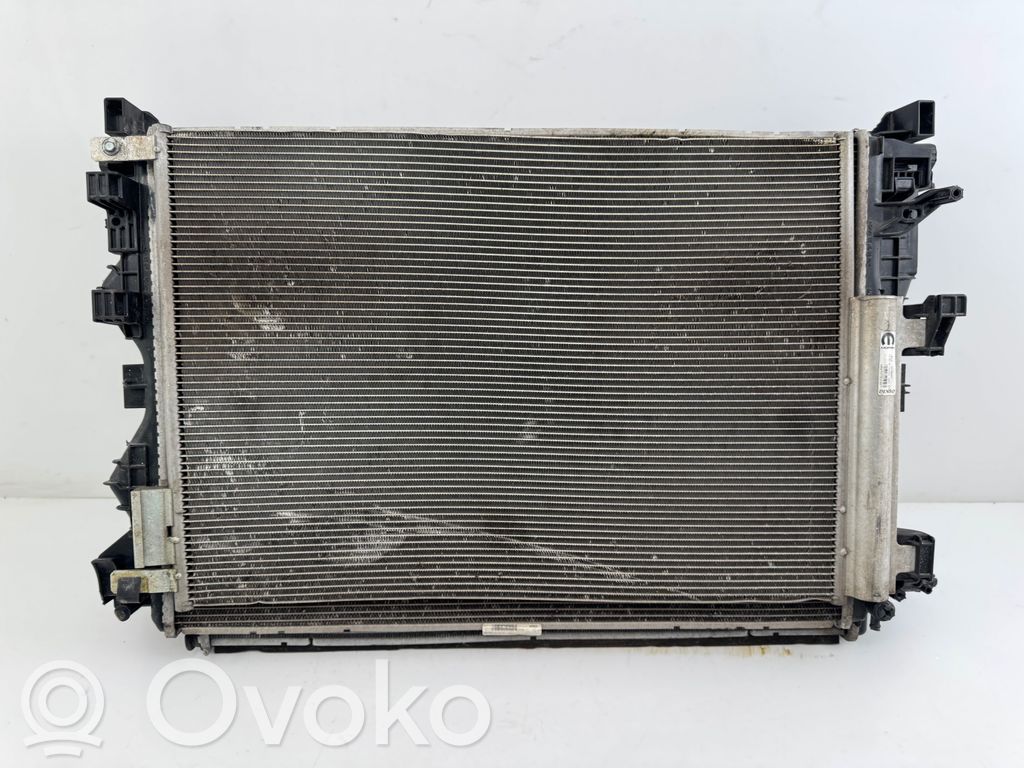 Chłodnica / Komplet   MR0230005050,00521569350,A057310438000