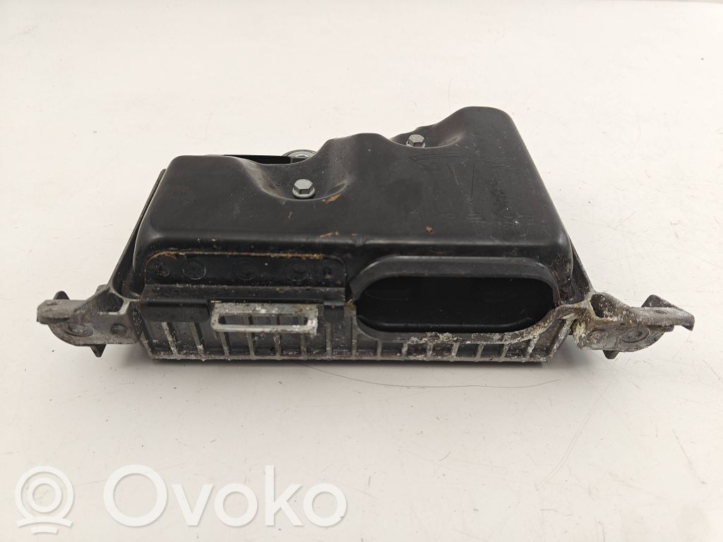 Tesla Model 3 Variklio valdymo blokas 