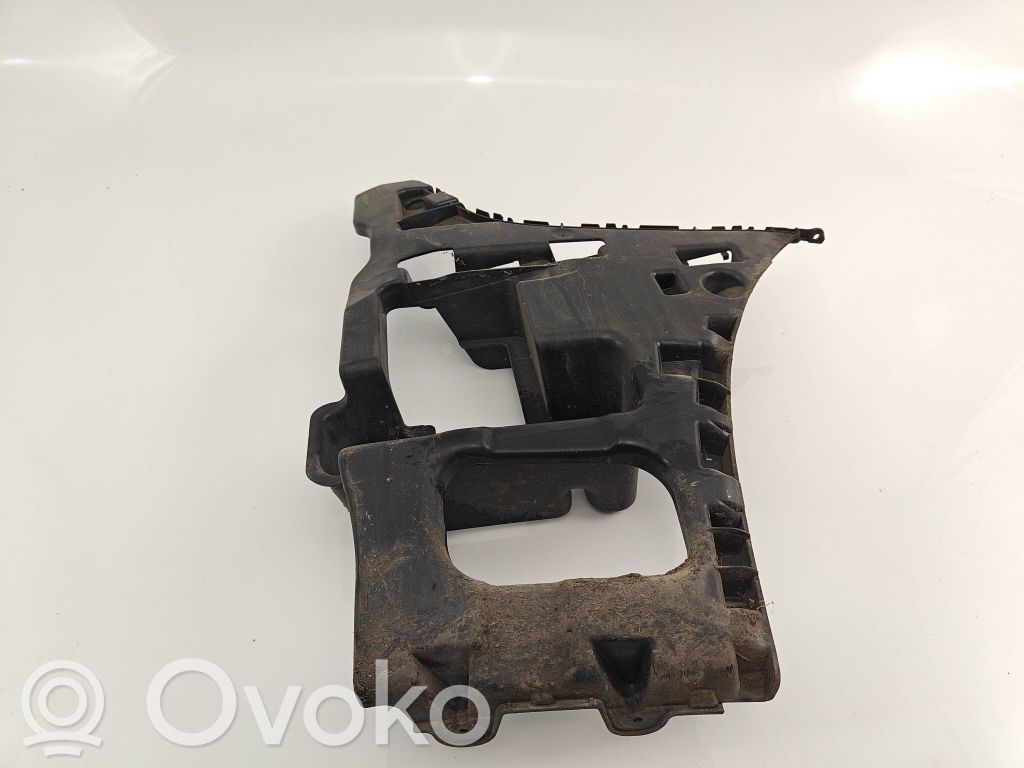 BMW 2 F46 Staffa di rinforzo montaggio del paraurti posteriore 