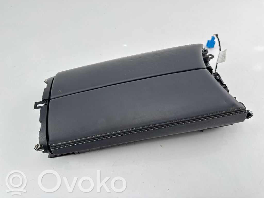 Mercedes-Benz C W205 Podłokietnik tunelu środkowego 