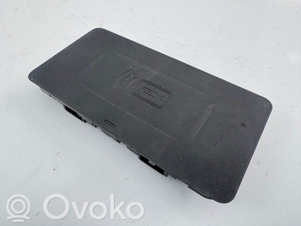 BMW 3 G20 G21 Wireless charging module 