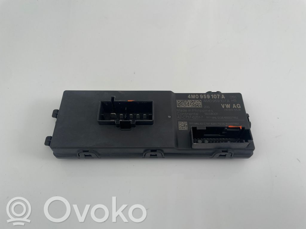 Audi Q7 4M Tailgate/trunk control unit/module 