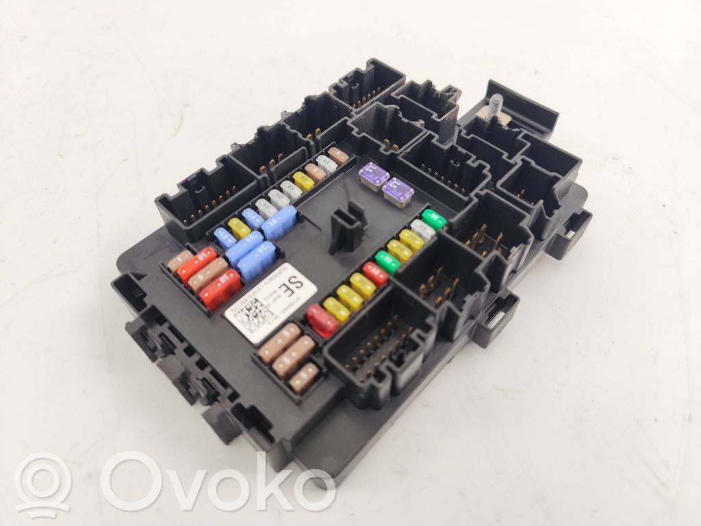 Tesla Model S Módulo de fusible 