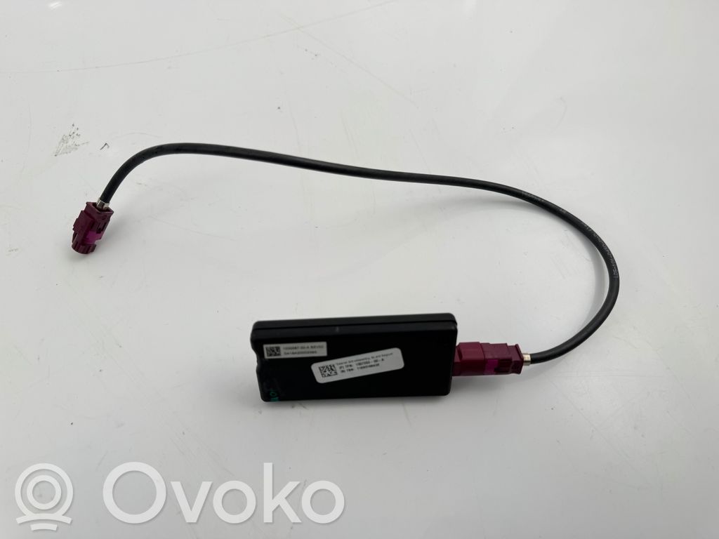 Tesla Model S Amplificateur d'antenne 