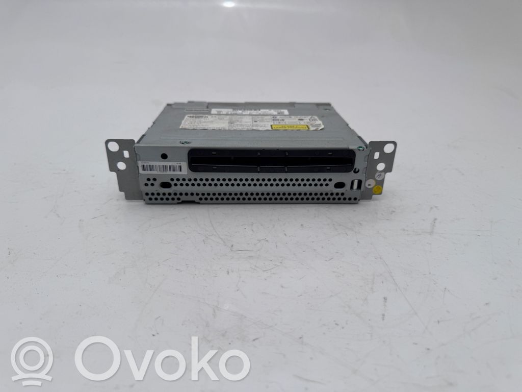 BMW 2 F46 Stacja multimedialna GPS / CD / DVD 