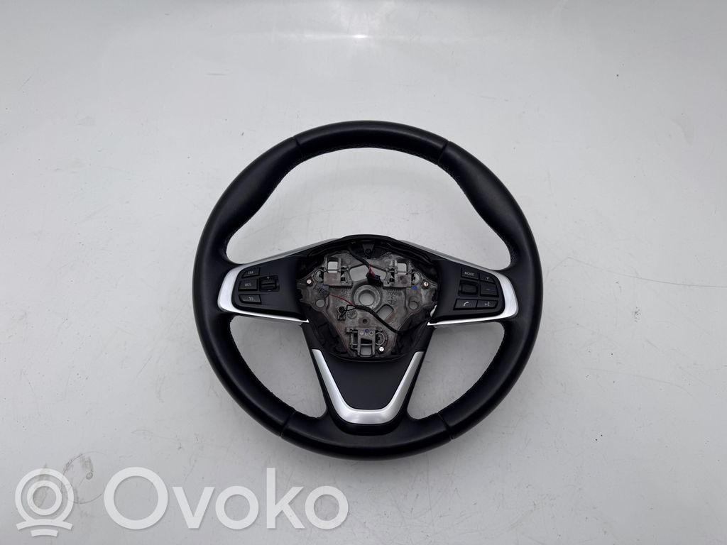 BMW 2 F46 Stūre 