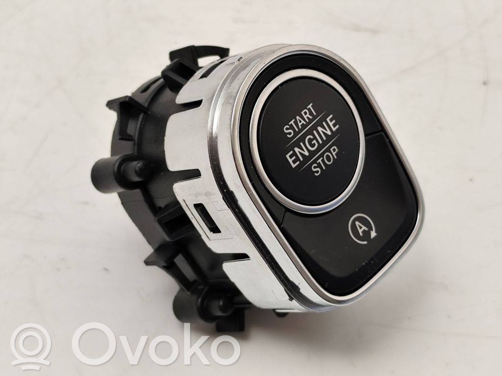 Mercedes-Benz A W177 AMG Bouton poussoir de démarrage du moteur 