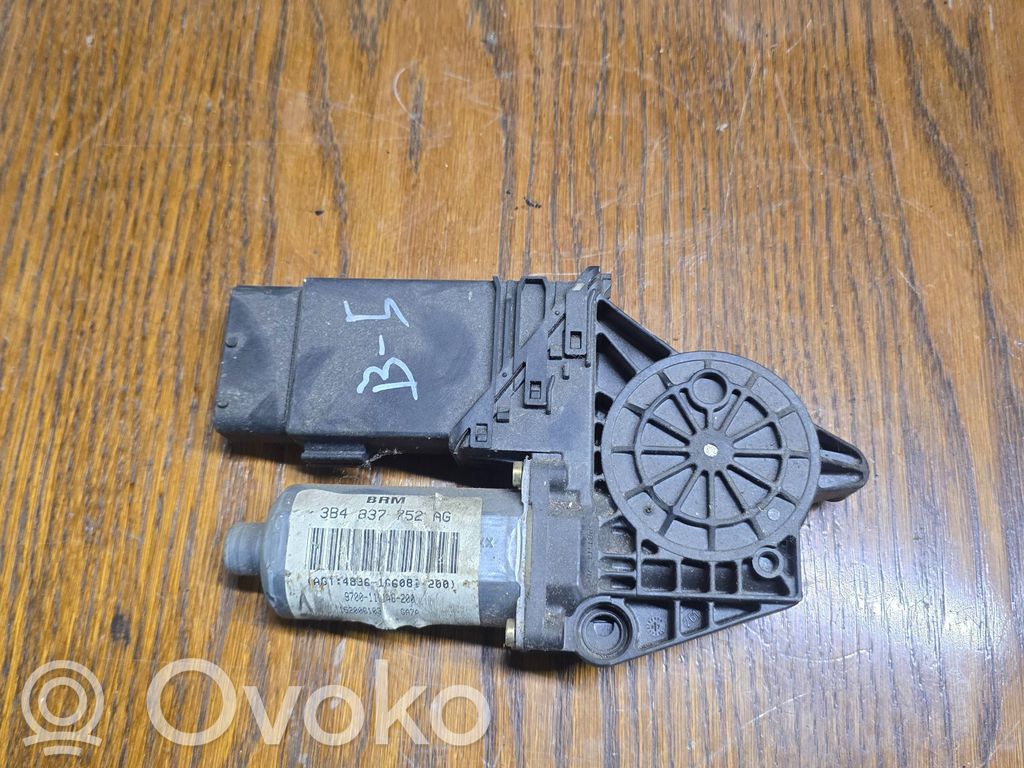 Volkswagen PASSAT B5.5 Motor macara geam ușă față 