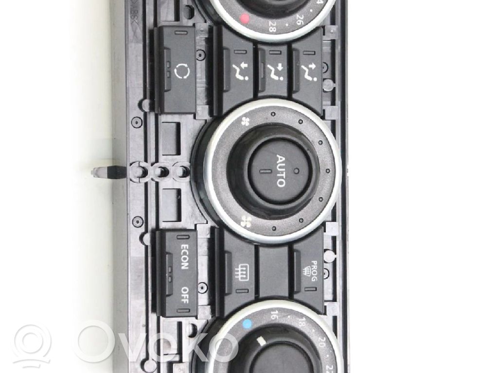 Land Rover Freelander 2 - LR2 Interruttore dell’aria condizionata (A/C) 
