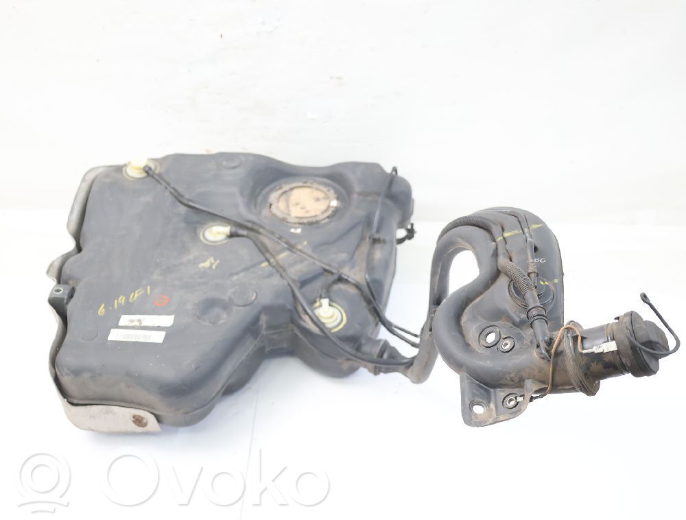 Volkswagen Golf V Serbatoio del carburante 