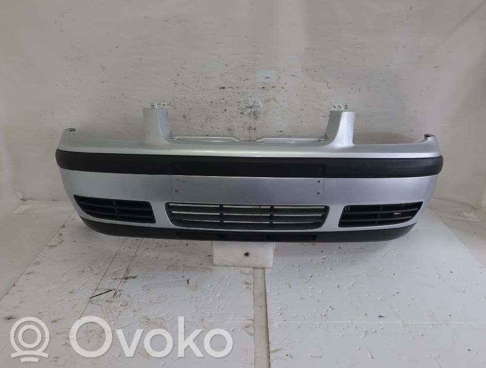 Volkswagen Bora Zderzak przedni 