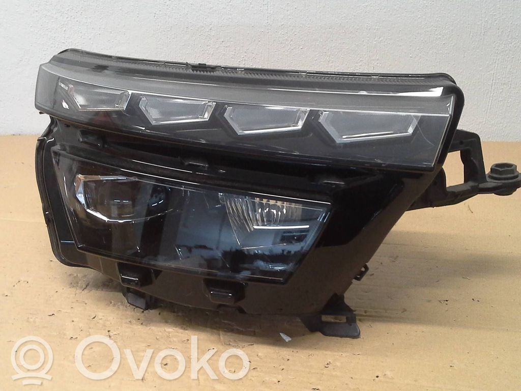 Skoda Kamiq Lampa przednia 