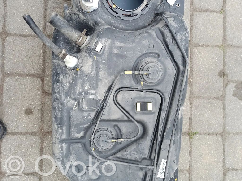 Polttoainesäiliö   MX689P860BD