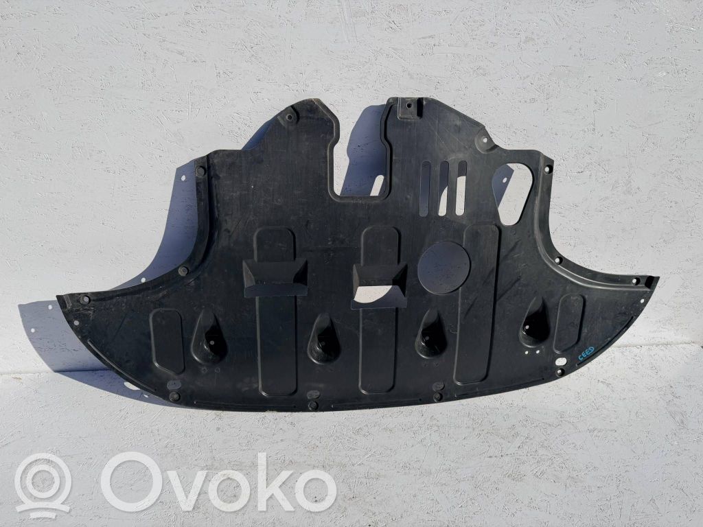 KIA Pro Cee'd III Front underbody cover/under tray 