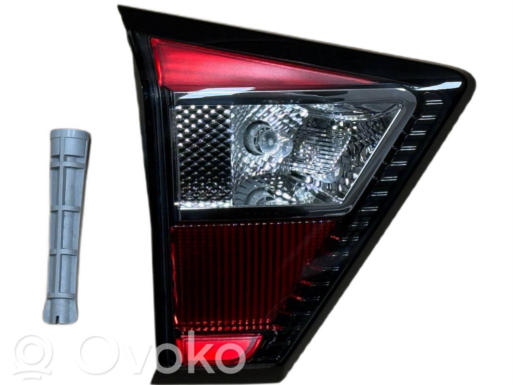 Ford Kuga II Galinis žibintas kėbule 