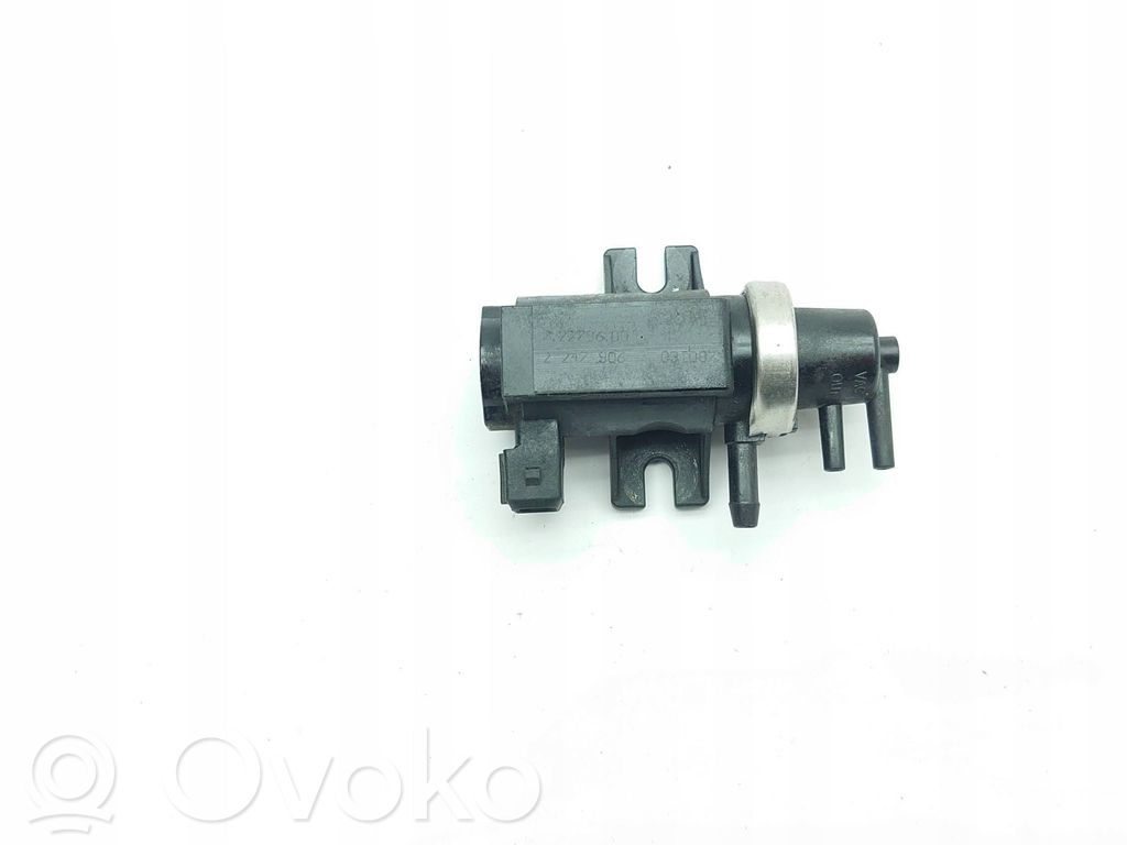 BMW 5 E39 Turbo solenoid valve 