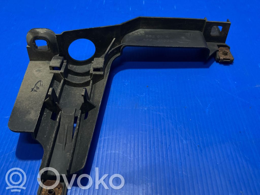 BMW 3 E46 Headlight/headlamp mounting bracket 