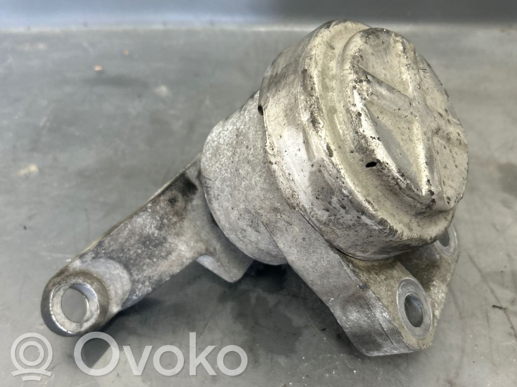 Ford Mondeo MK IV Engine mount bracket 