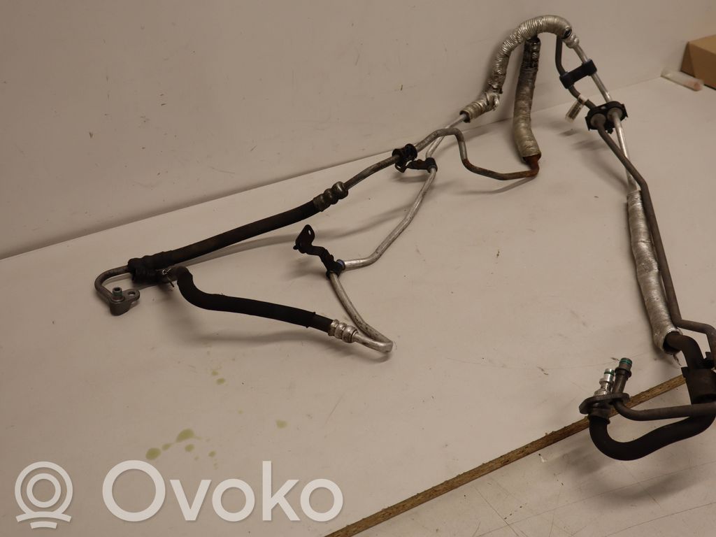 Volvo V70 Ohjaustehostimen letkusto 