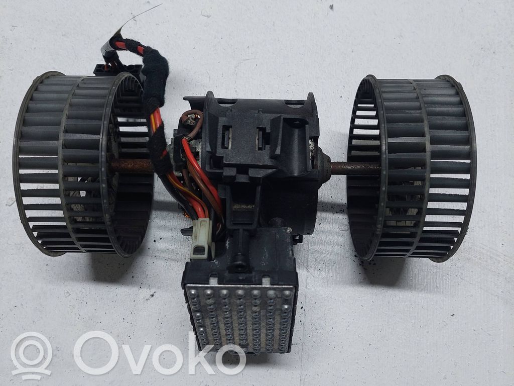 BMW 5 E60 E61 Mazā radiatora ventilators 