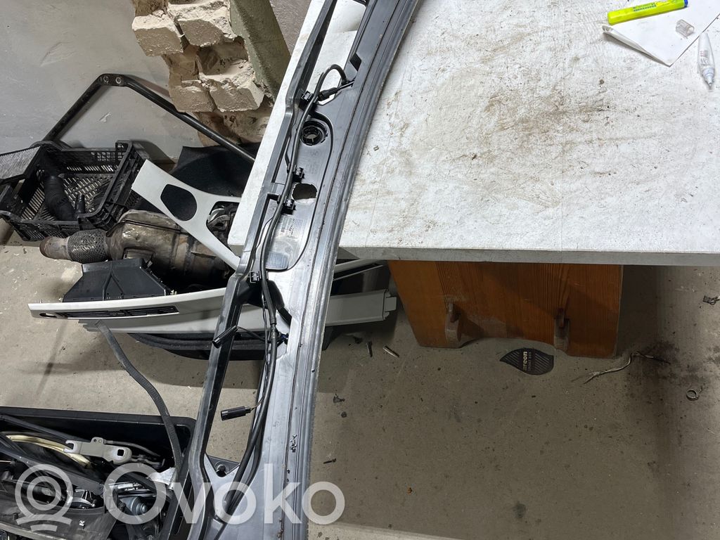 BMW 3 E90 E91 Other engine bay part 