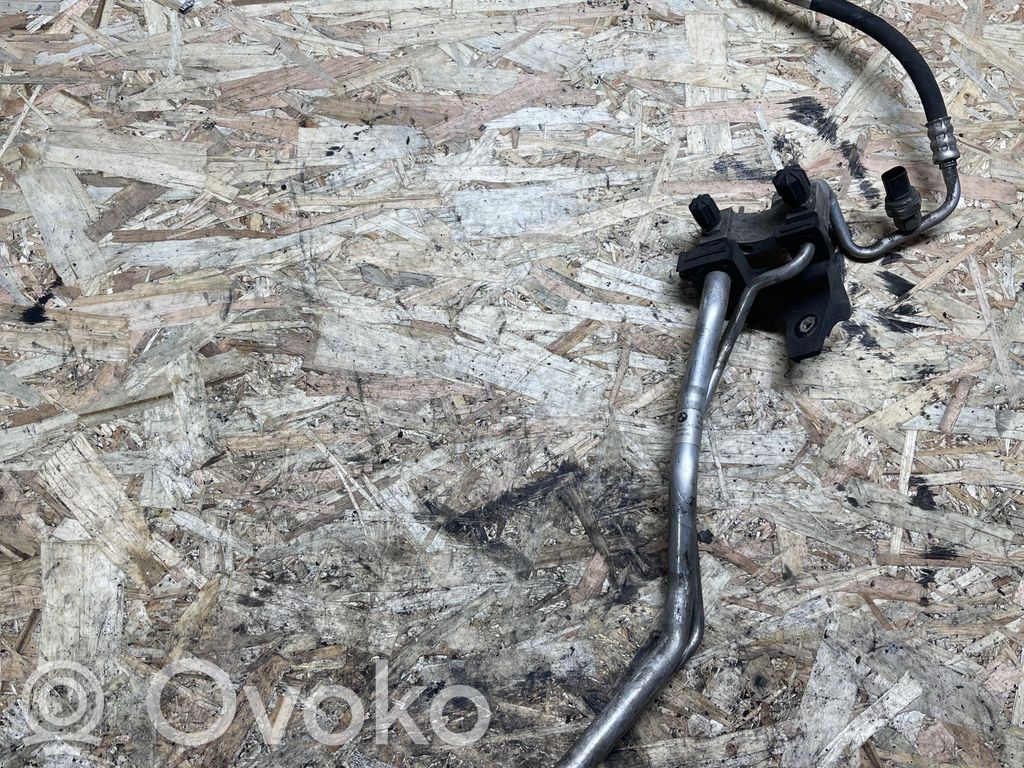 BMW X5 E70 Air conditioning (A/C) pipe/hose 