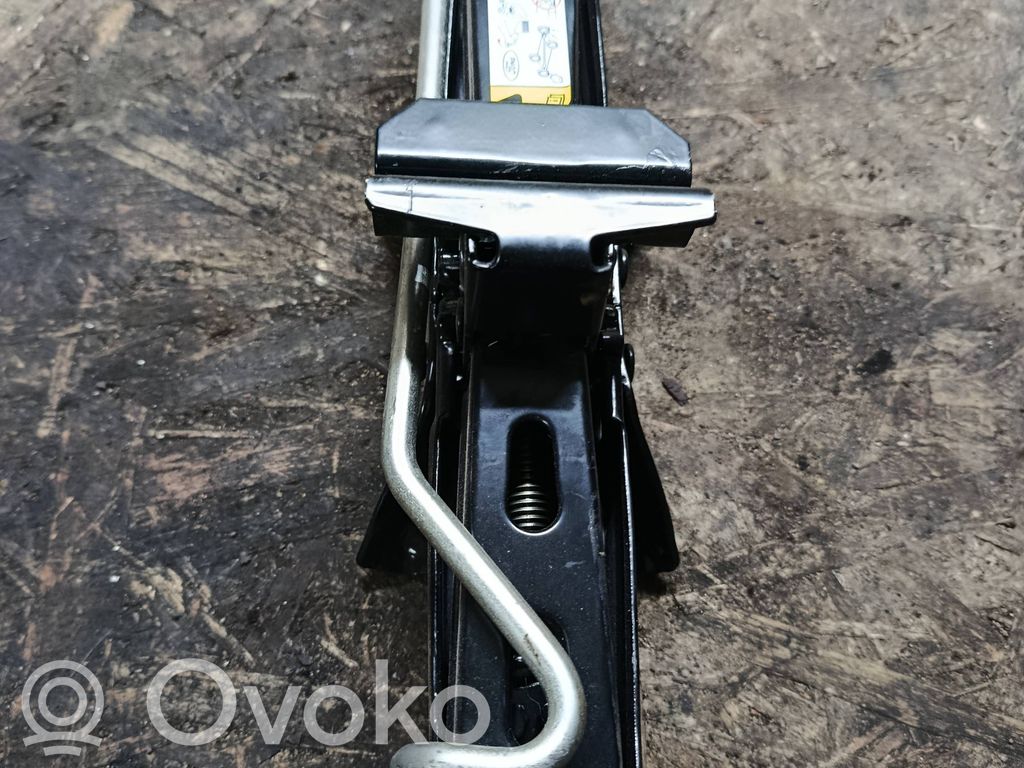Ford Courier Domkratas (dankratas) 