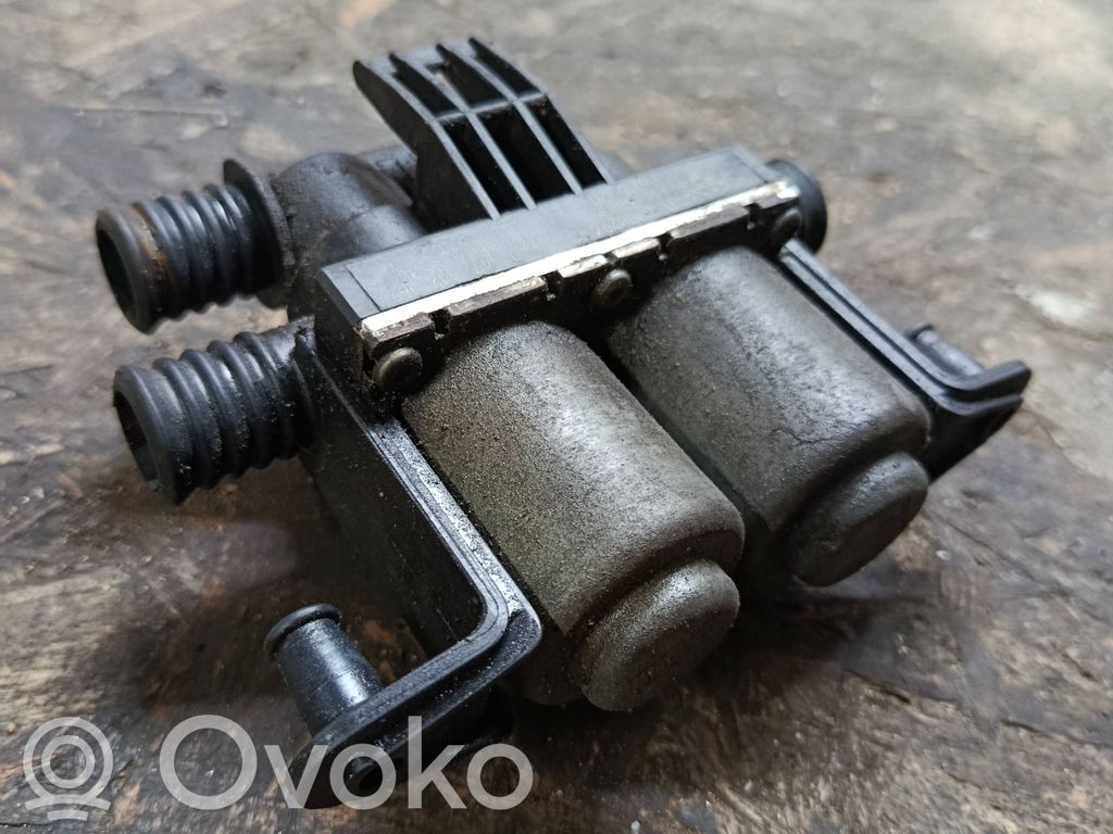 BMW 7 E65 E66 Apsildes radiatora vārsts (-i) 