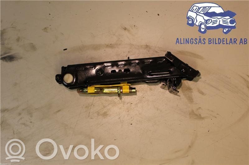 Mazda 2 Lift Jack 