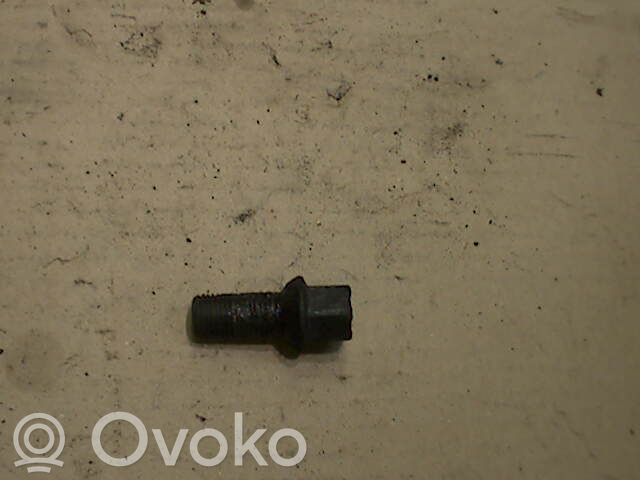 Seat Toledo II (1M) Tuercas/tornillos 
