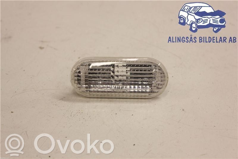 Ford Fusion Front fender indicator light 