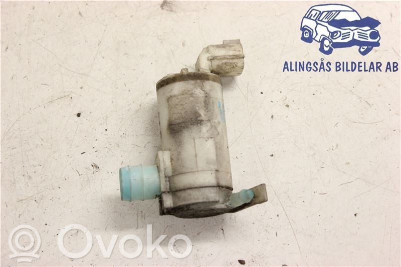 Windscreen/windshield washer pump   2224625A