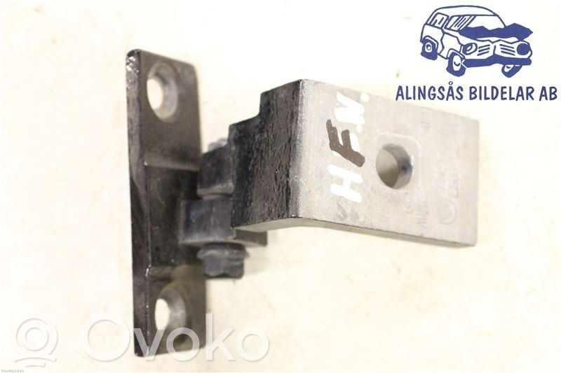 BMW X6 E71 Front door lower hinge 