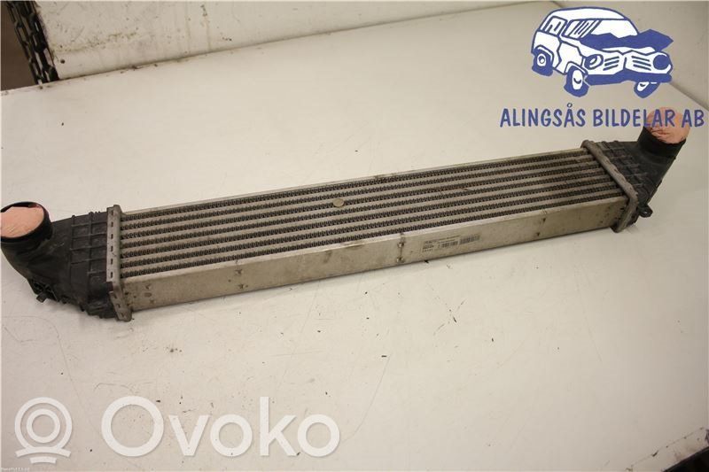 Volvo V50 Interkūlerio radiatorius 