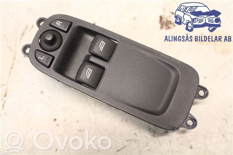 Volvo C30 Electric window control switch 