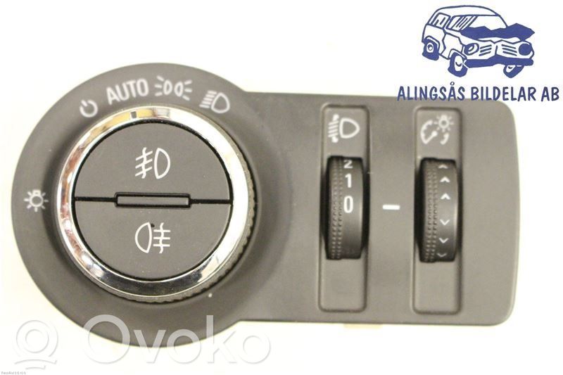 Light switch   13268702,13268702,13268702
