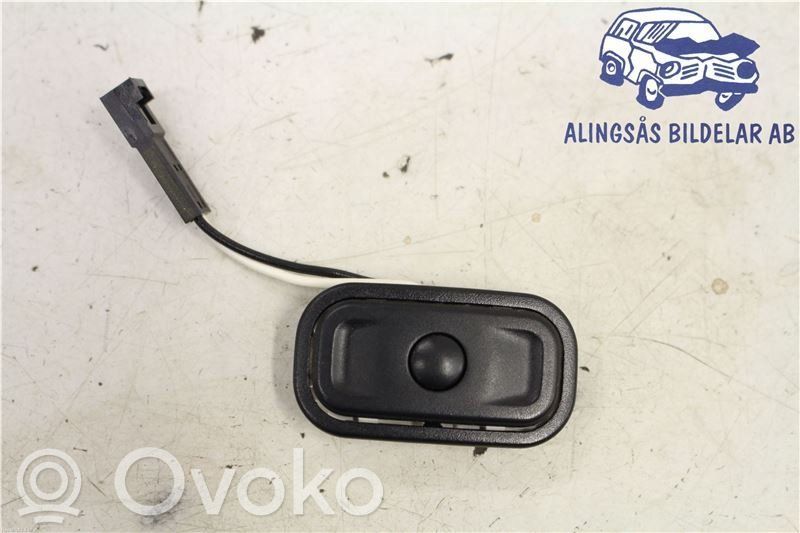 Boutons / interrupteurs volant   56046098AD